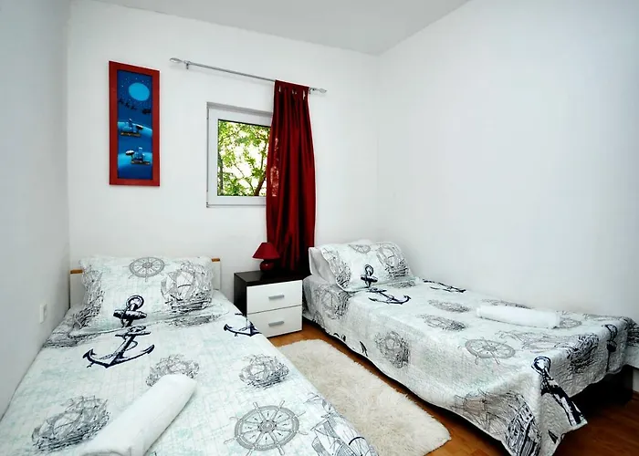 Sandra * 트로기르