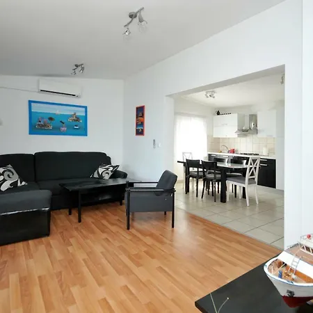 Sandra Apartment